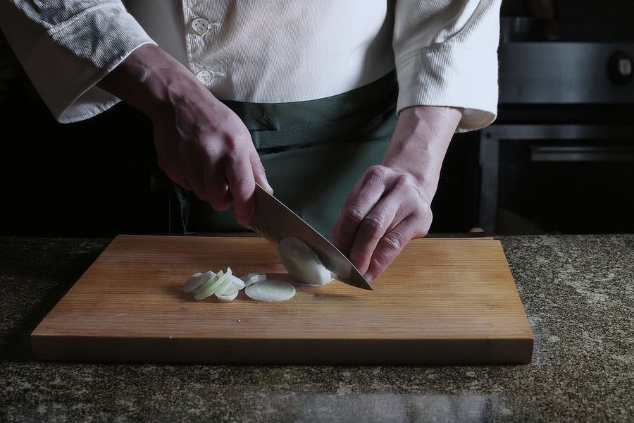 An easy room, serious cooking